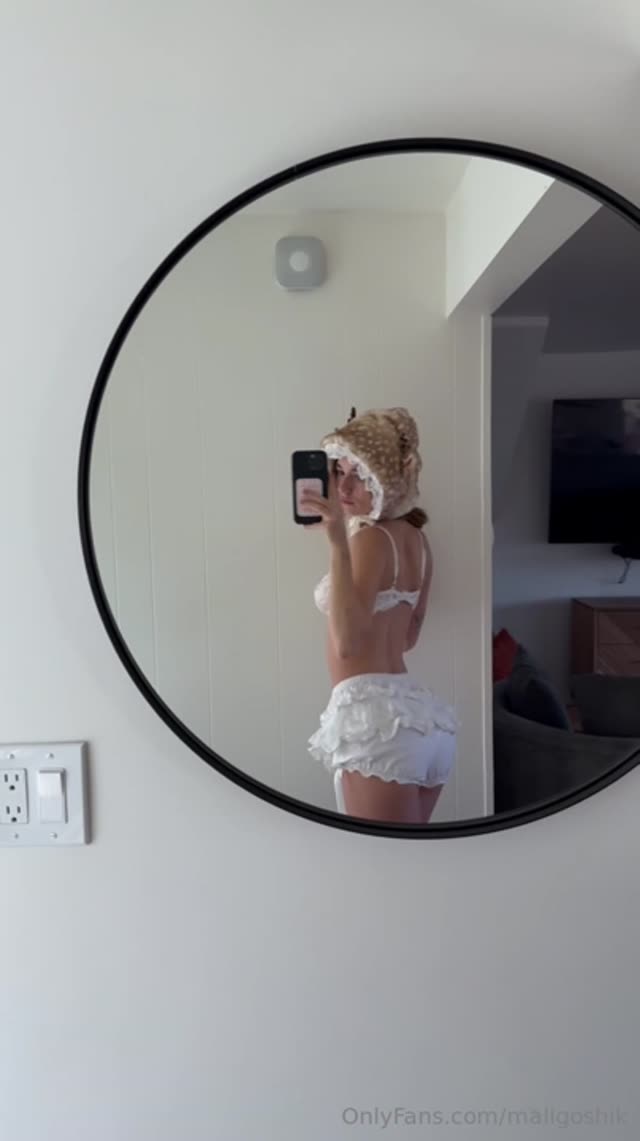 Maligoshik Maligoshik nude Instagram photo 21 — @maligoshik leaked
