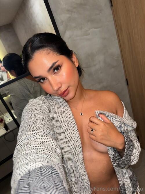 Annabgo — Instagram girl nude model
